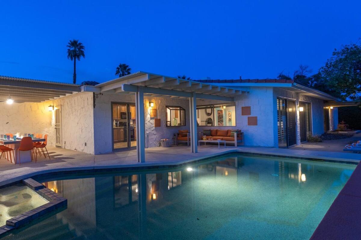 Villa Risky Business By Acme House Company *