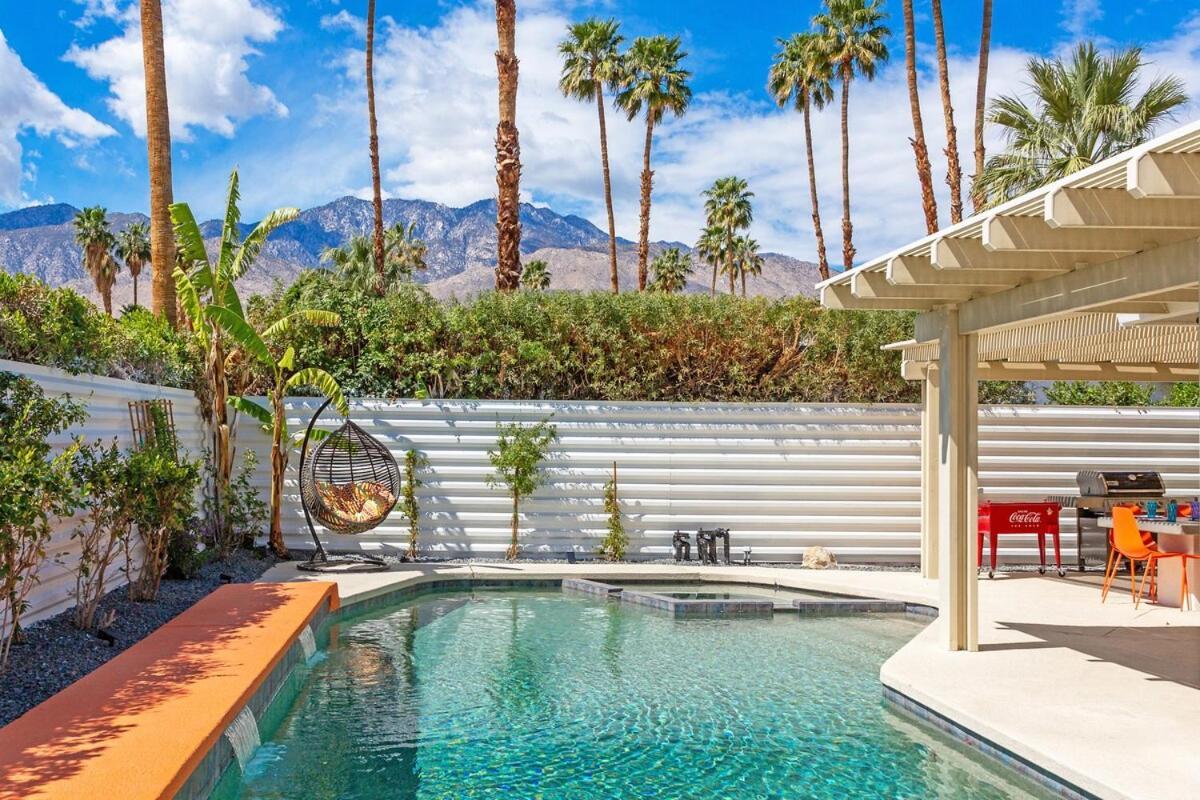 Risky Business By Acme House Company Villa