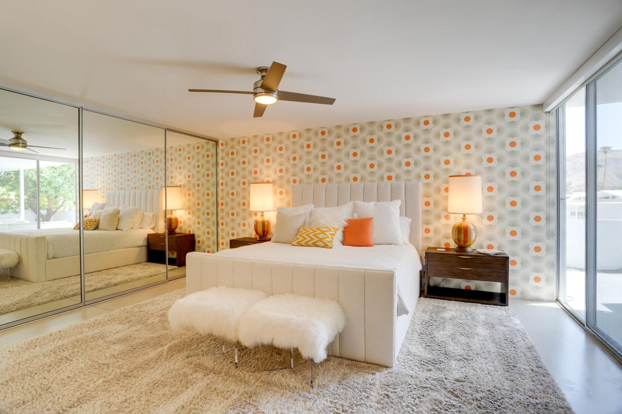 With Pool Access, Mountain Views! Apartment