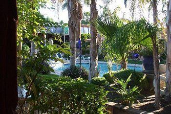 Hotel Helios Palm Springs