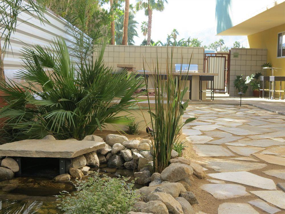 Random Haus 4* Palm Springs