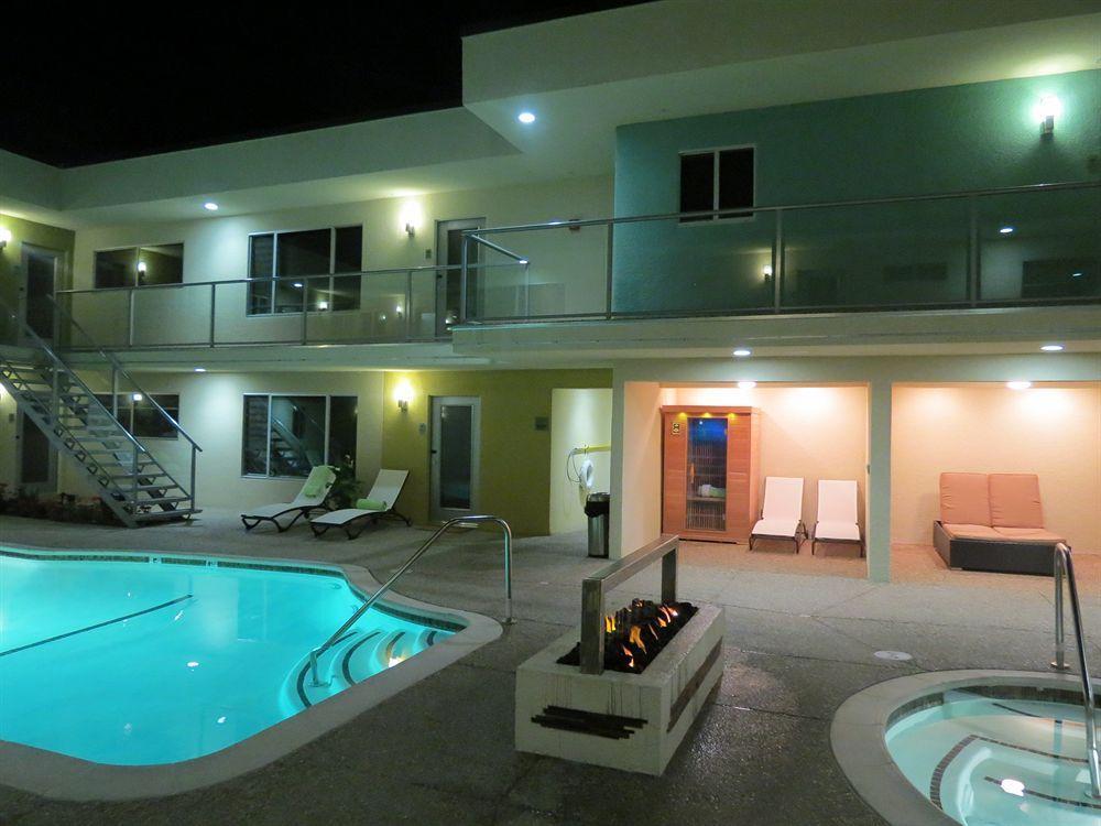 Random Haus Hotel 4*