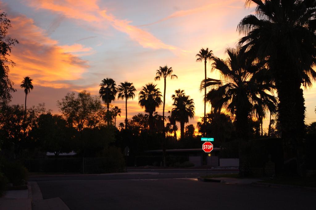Aloha Hotel 3*