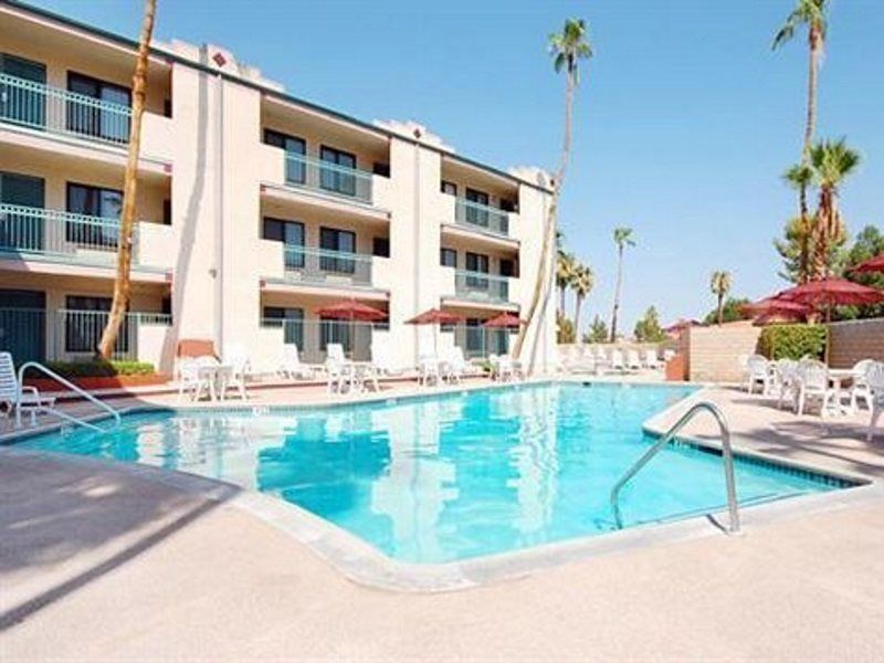 Hotel Quality Downtown 3*