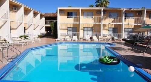 Delos Reyes 2* Palm Springs