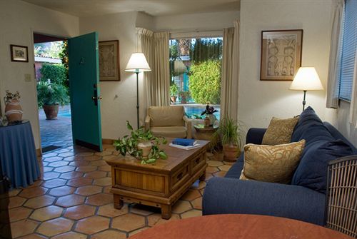 Rosa Hotel