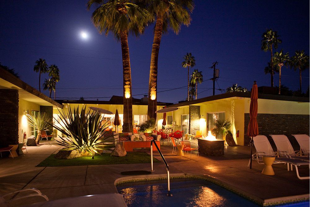 Century Palm Springs A Gay Men'S Clothing Optional Resort