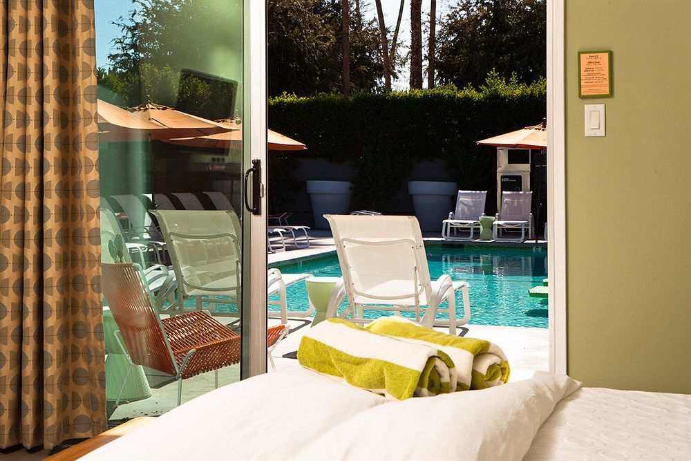Century Palm Springs A Gay Men'S Clothing Optional Resort 3* Palm Springs