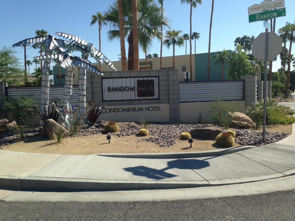 Hotel Random Haus Palm Springs