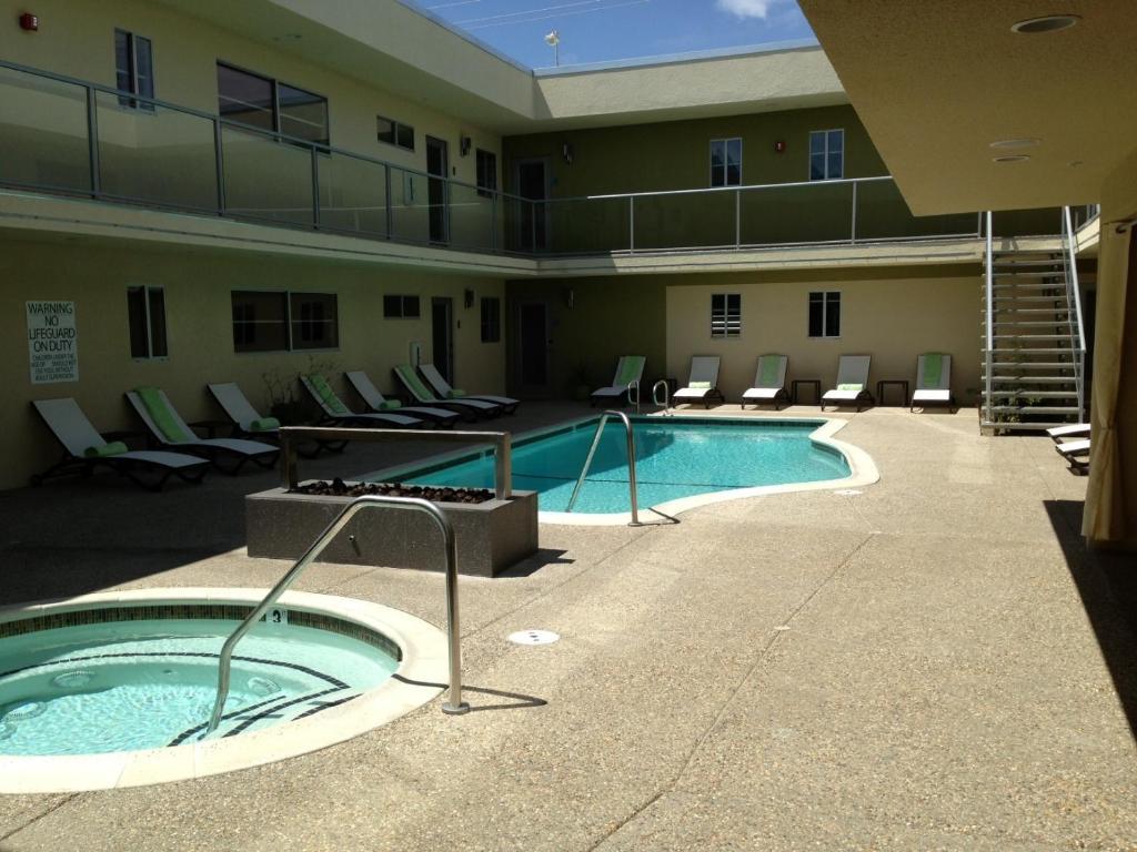 Random Haus Hotel 4*