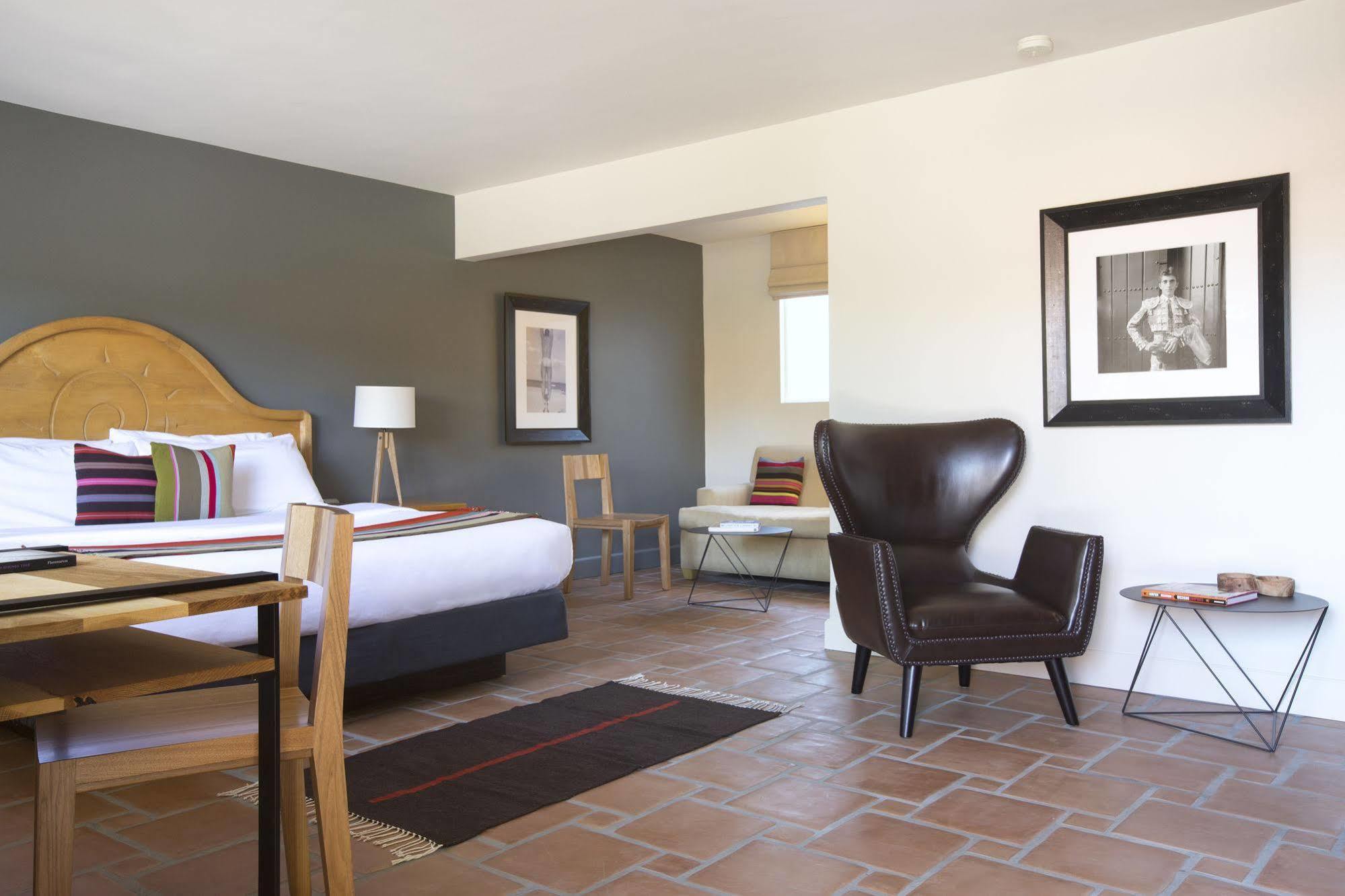 Santiago - Premier Gay Men's Resort