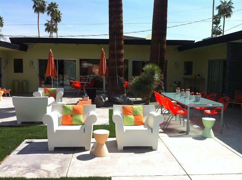 Century Palm Springs A Gay Men'S Clothing Optional Resort Resort Palm Springs