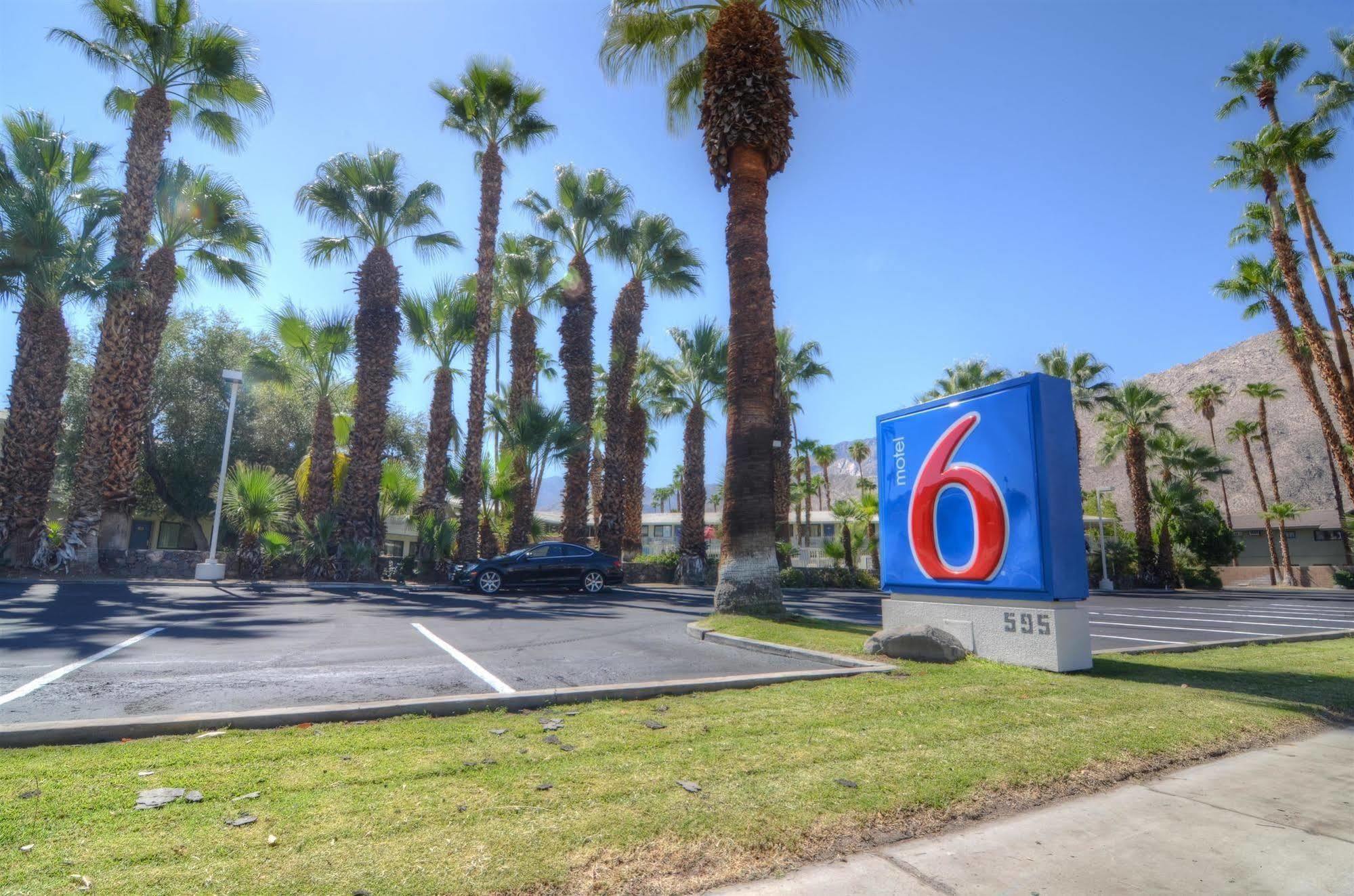 6-palm Springs, Ca - East - Palm Canyon Hotel
