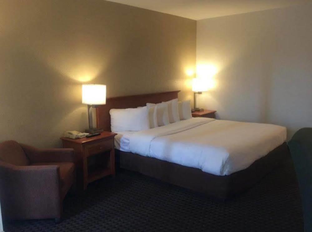Quality Downtown 3*