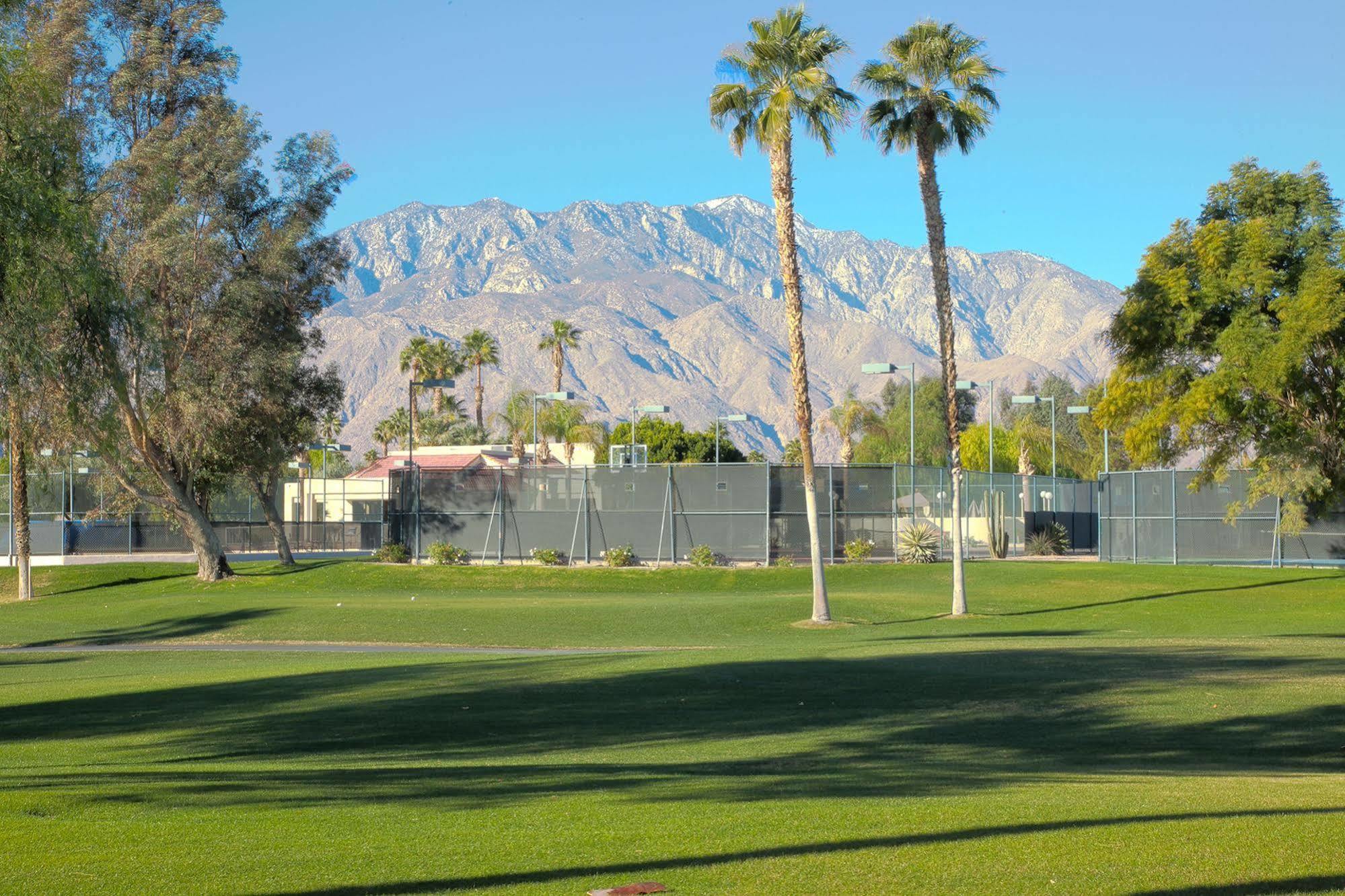 Desert Princess Country Club Apartment