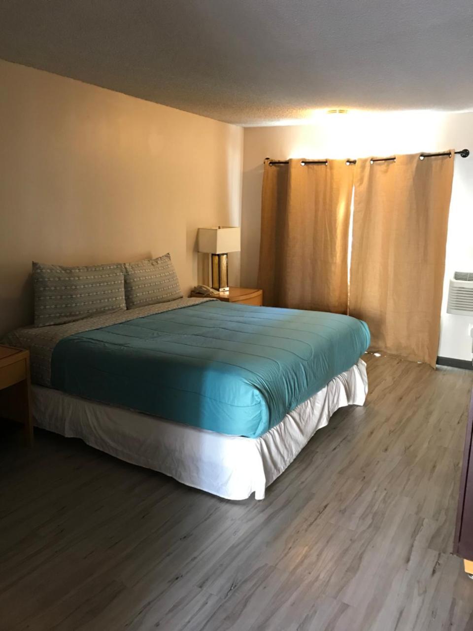 Delos Reyes Motel Palm Springs