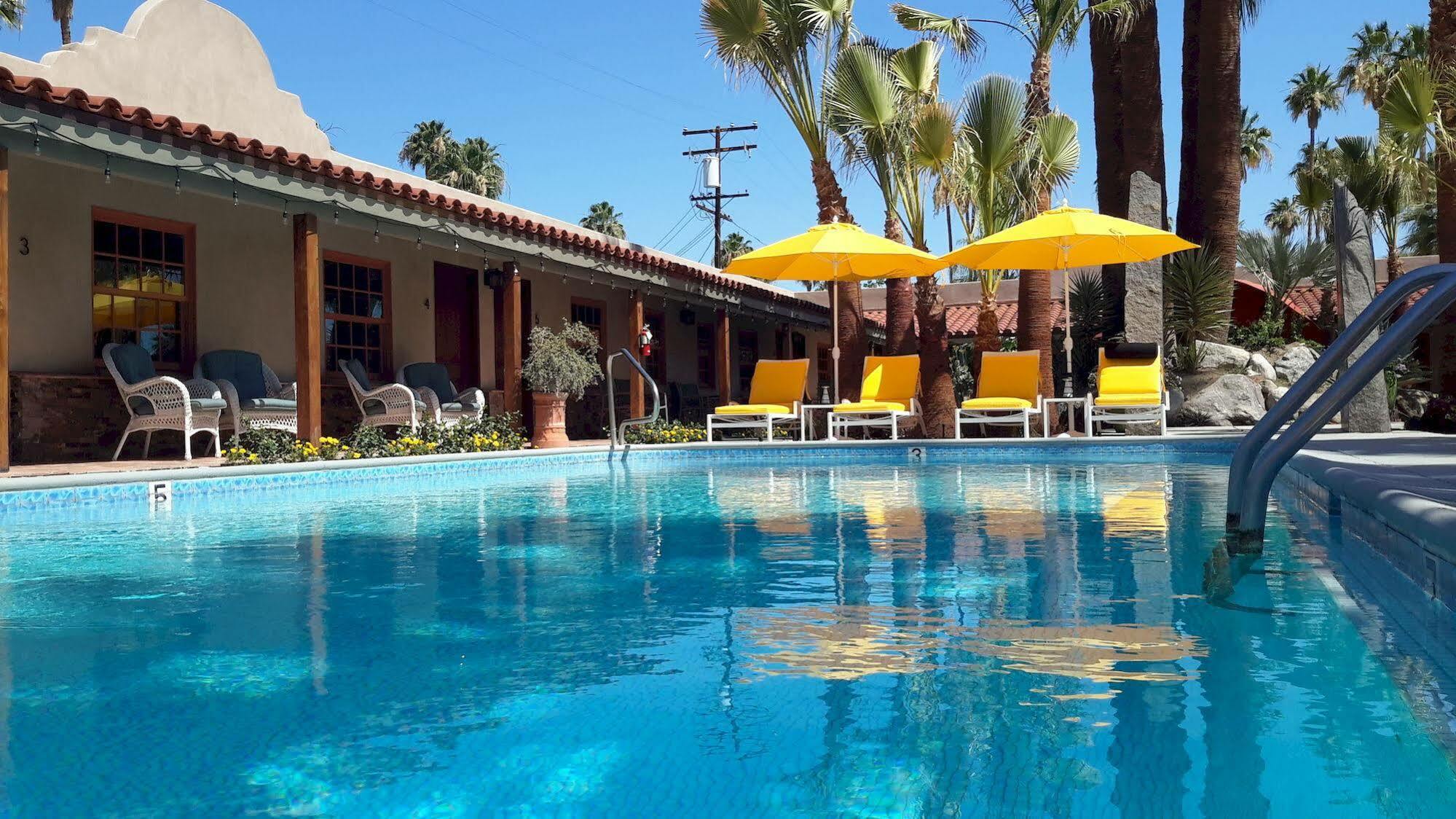 Hotel Dive 4*