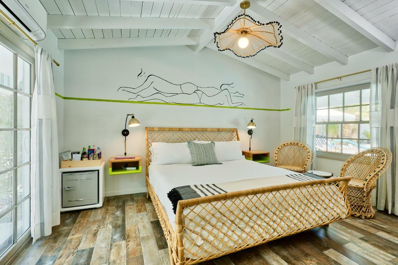 Dive Hotel Palm Springs