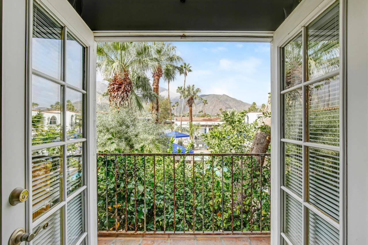 Hotel Mediterraneo Resort Palm Springs