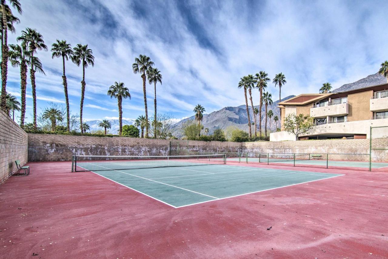 With 2 Balconies Apartment Palm Springs