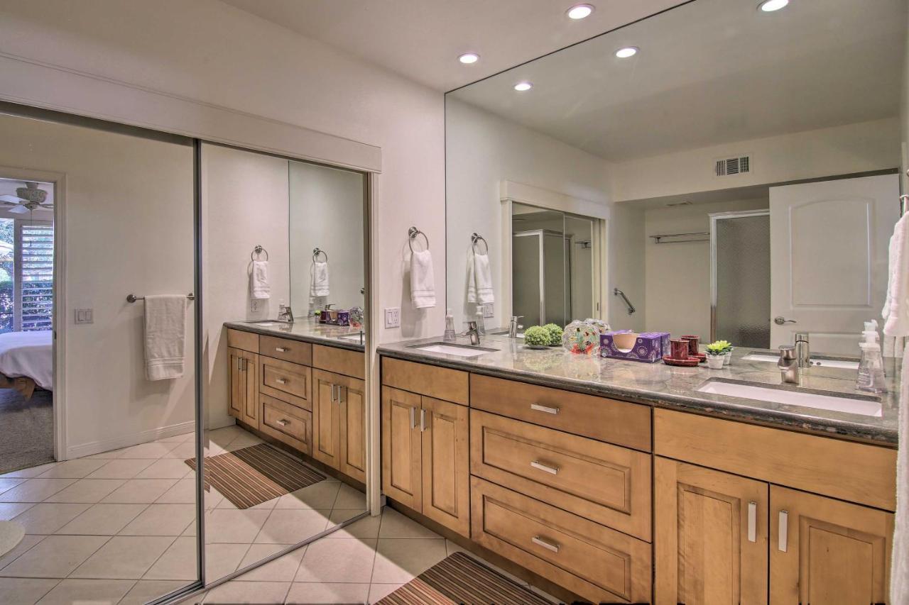 Modern Gem - Pool Access And Mtn Views Holiday home Palm Springs