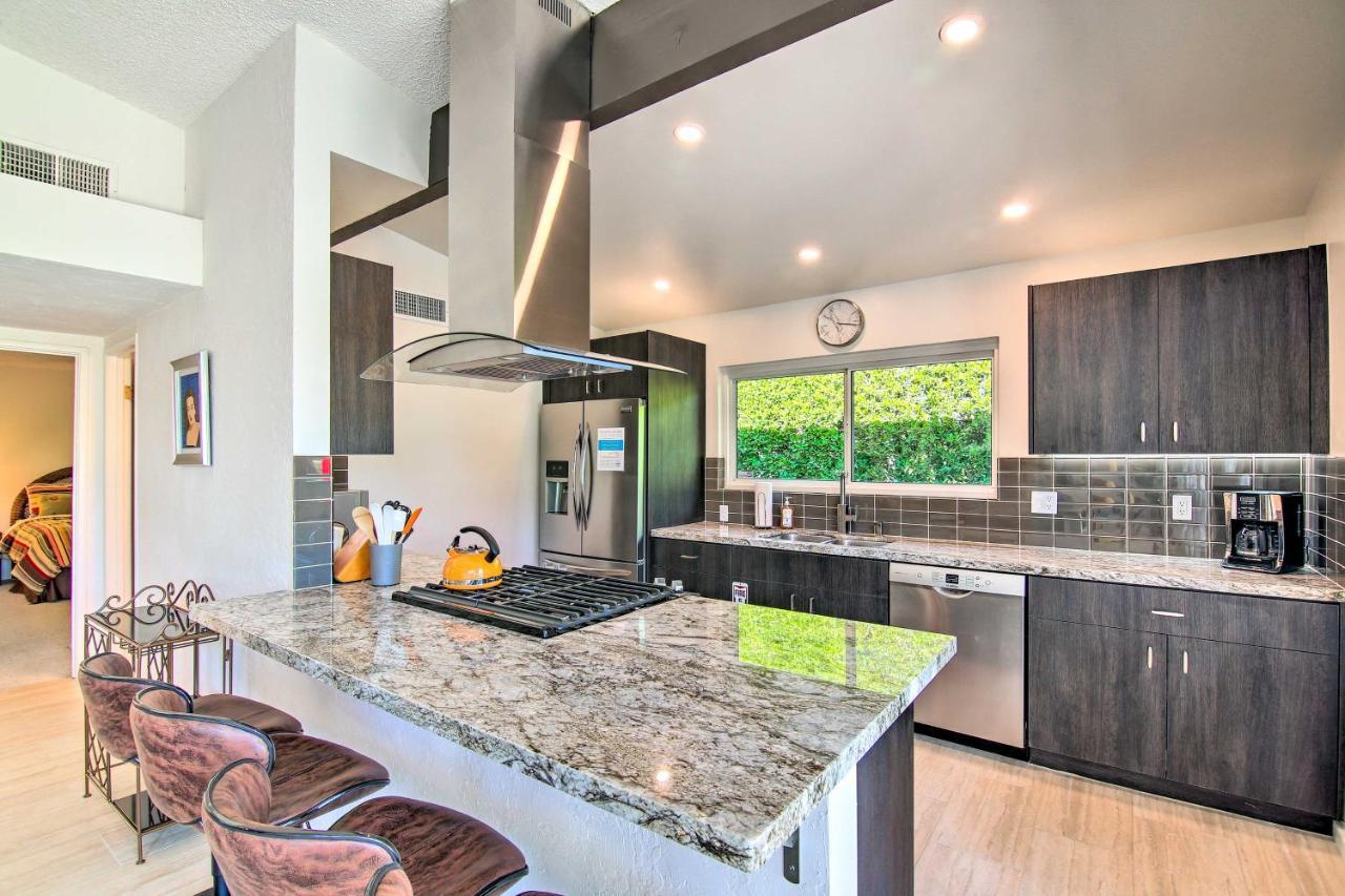 Oasis With Pool And Golf Course Views!