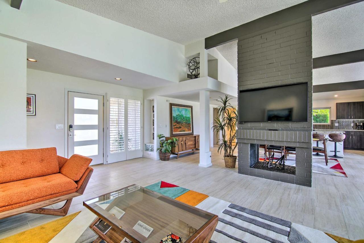 Oasis With Pool And Golf Course Views! Palm Springs