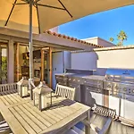Dtwn Palm Springs Condo Bbq, Pool, Fire Pit, Etc!
