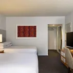 Renaissance Palm Springs Hotel