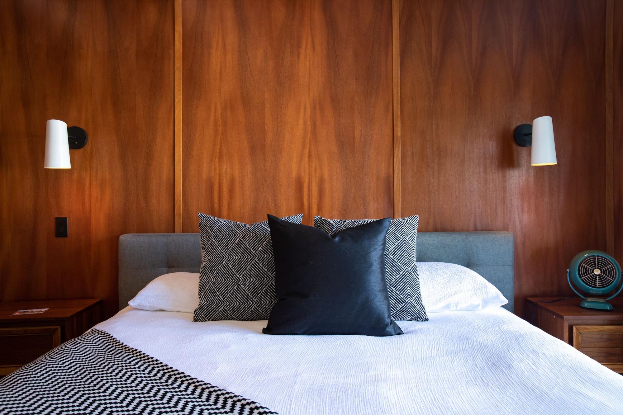 Royale Hotel