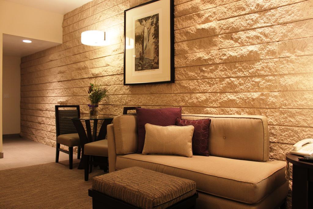 Hotel Getaways At Tennis Club 3*