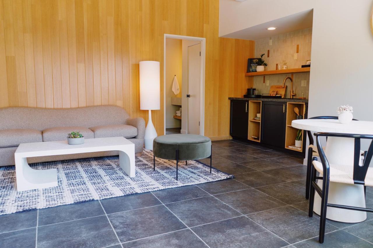 Azure Sky - Adults Only 4* Palm Springs