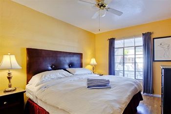 Resort La Dolce & - A Gay Men's Clothing Optional 4*