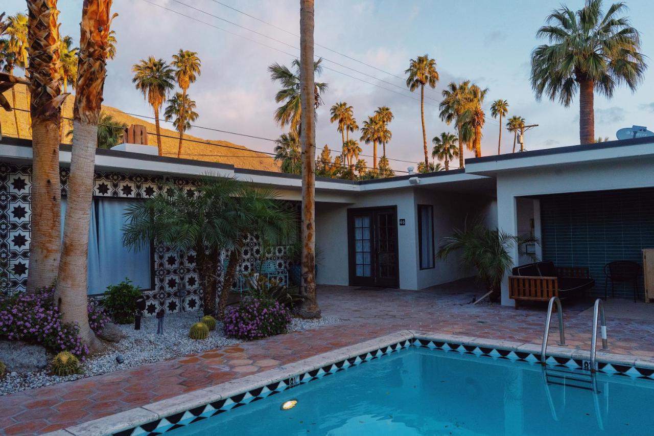 Hotel Royale Palm Springs