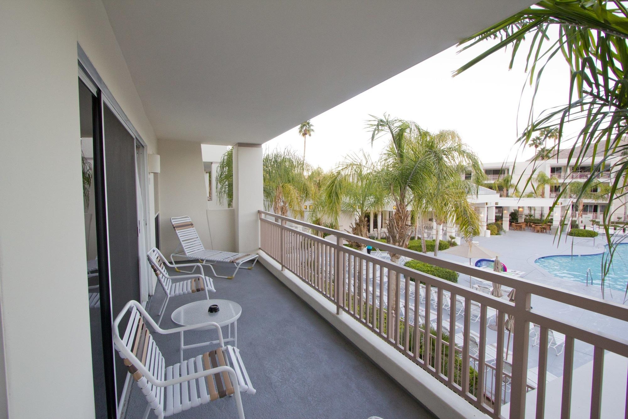 Hilton Vacation Club Palm Canyon Resort 3*
