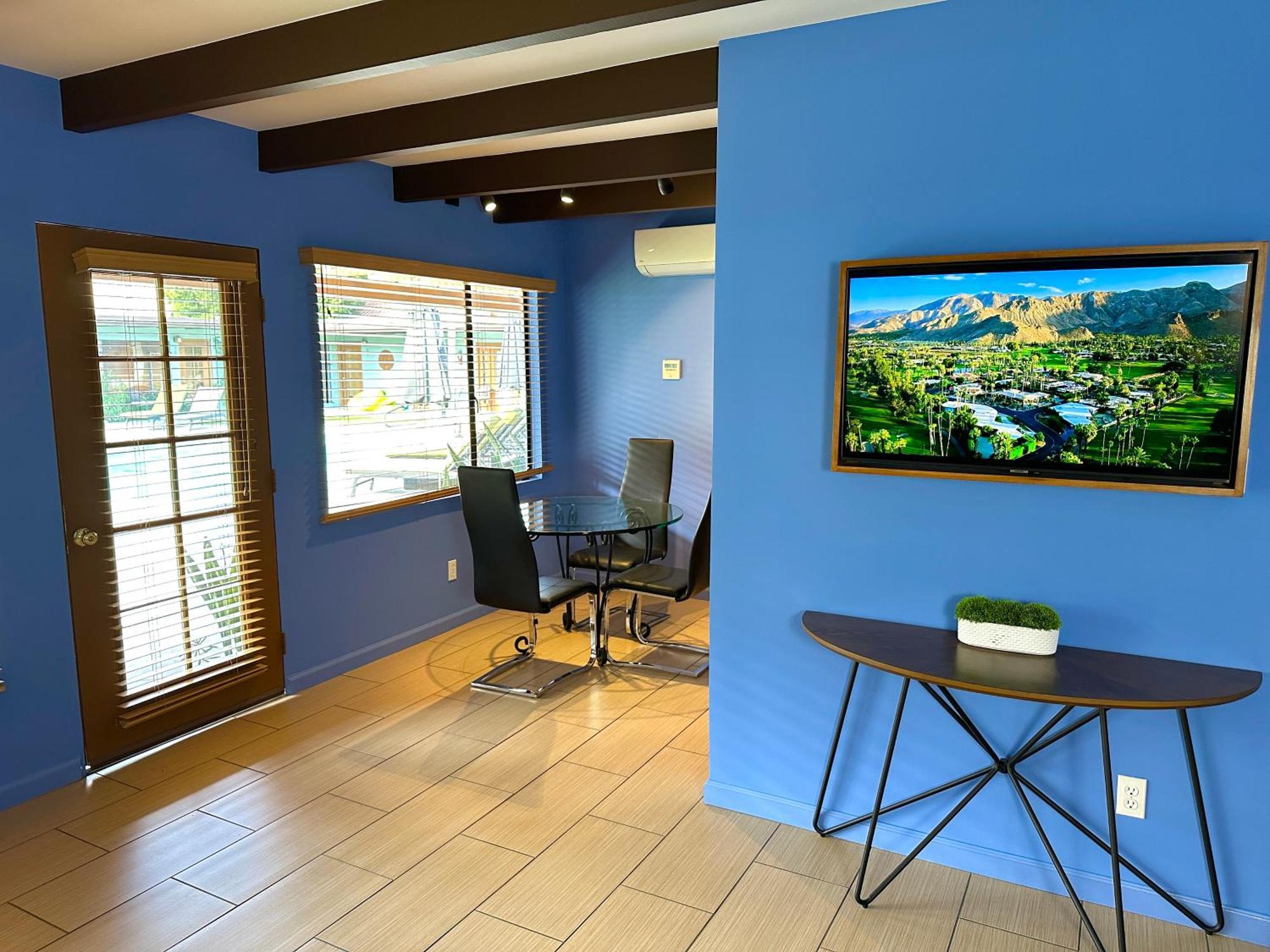 Vista Grande - A Gay Men's Resort 4*