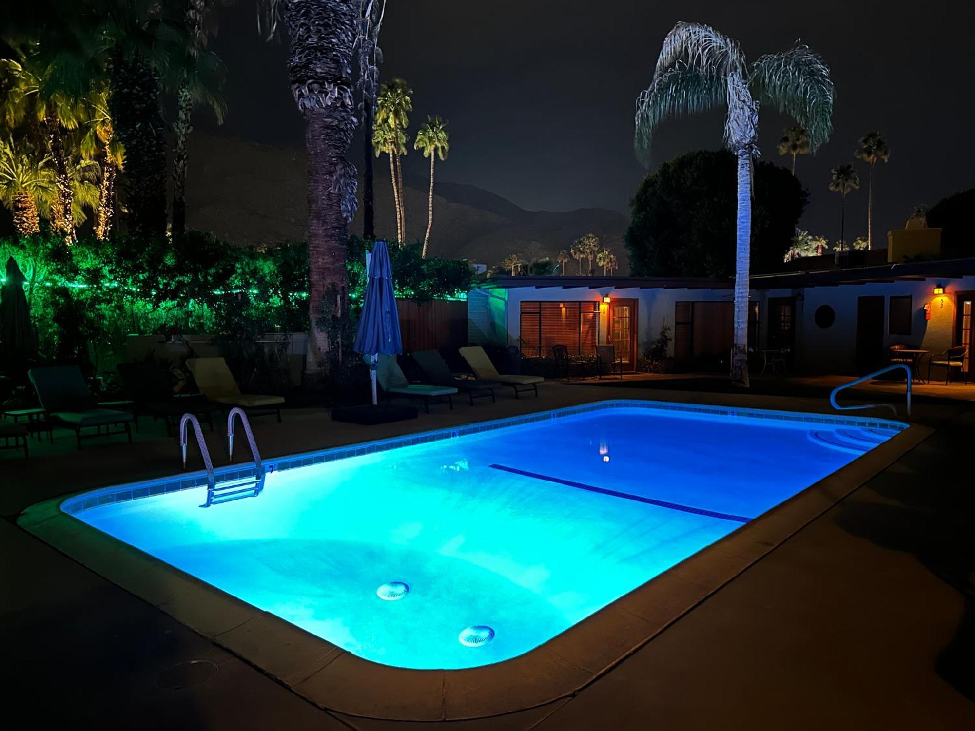 Resort Vista Grande - A Gay Men's Palm Springs