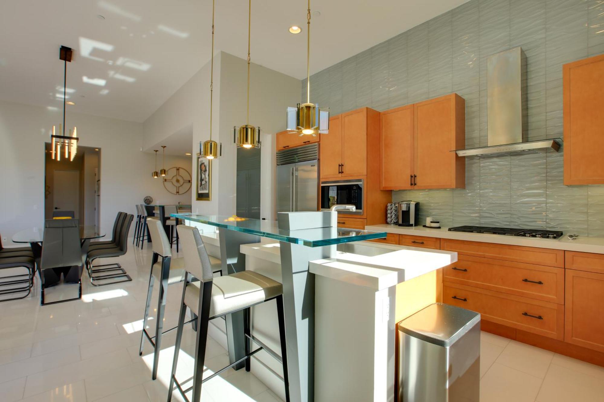 Oasis With Pool And On Golf Course! * Palm Springs