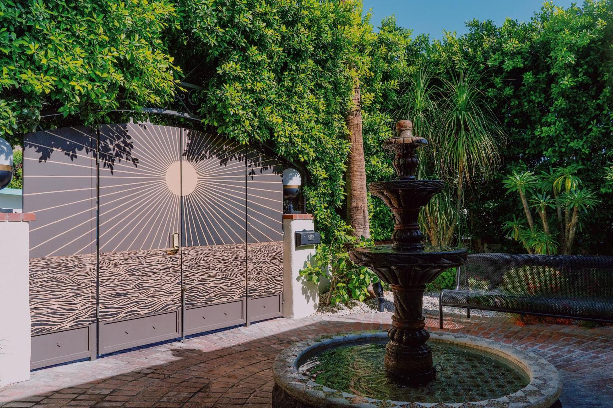 Royale Hotel 4*