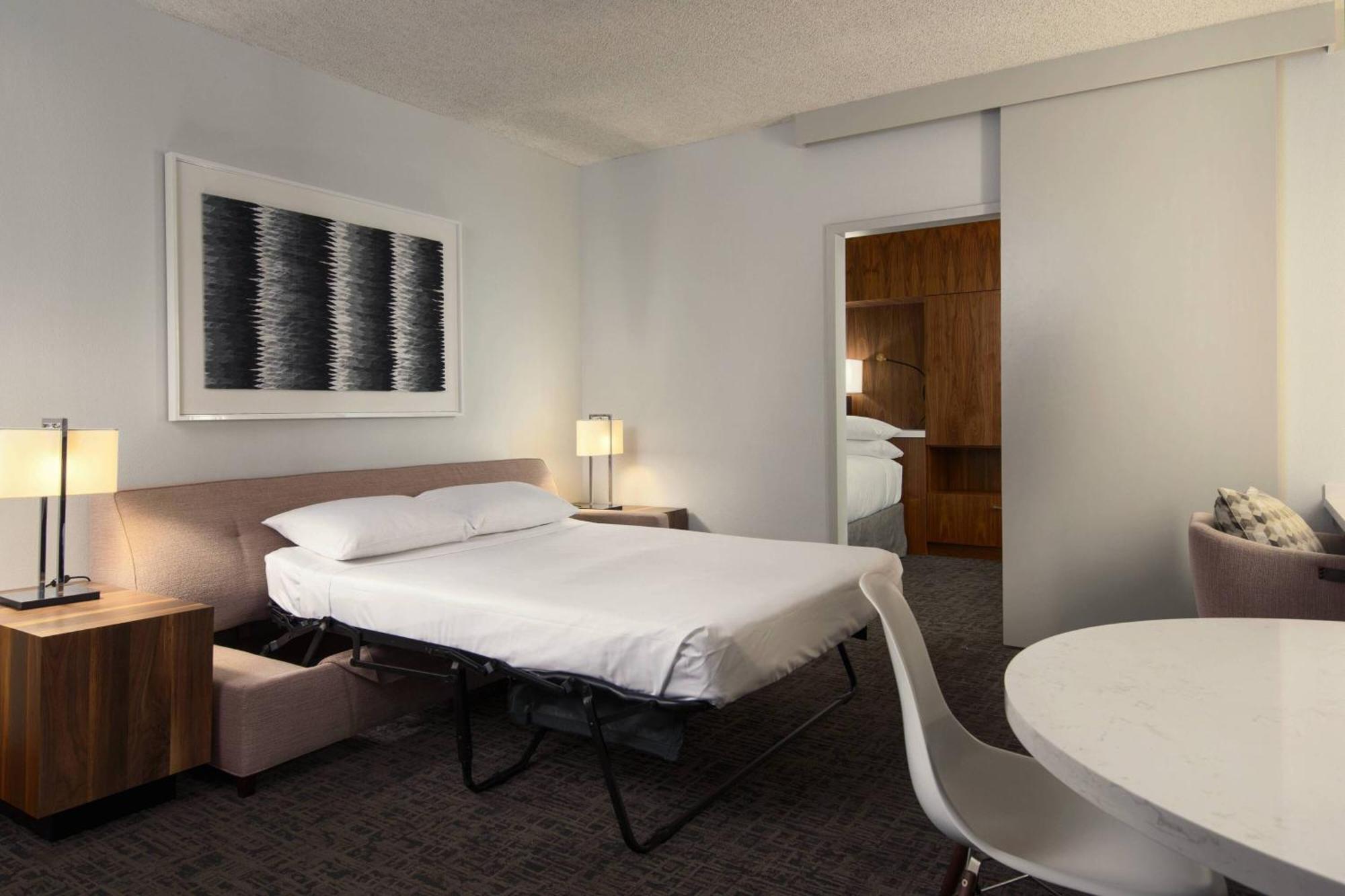 Hotel Renaissance 4*