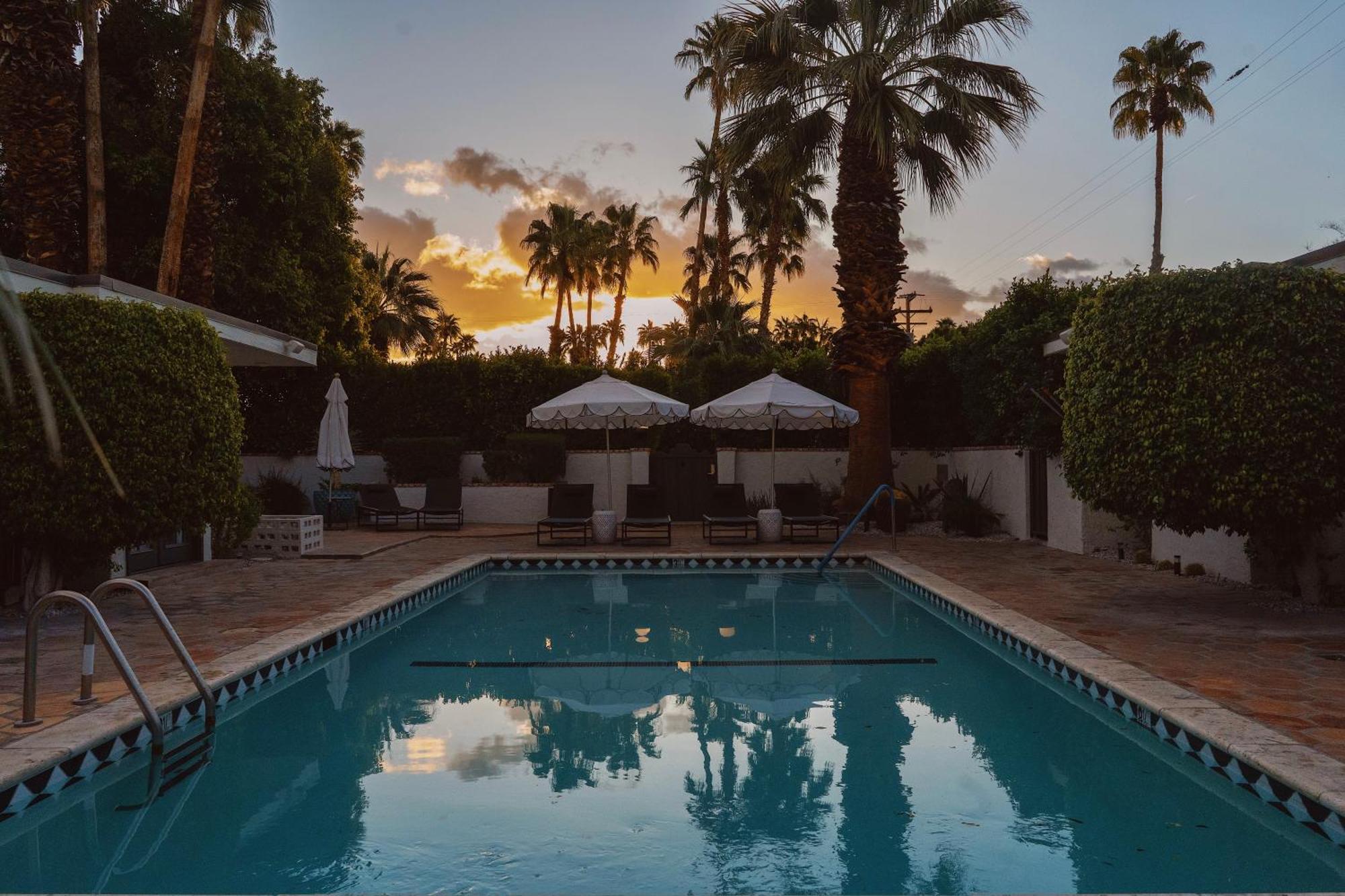 Hotel Royale Palm Springs