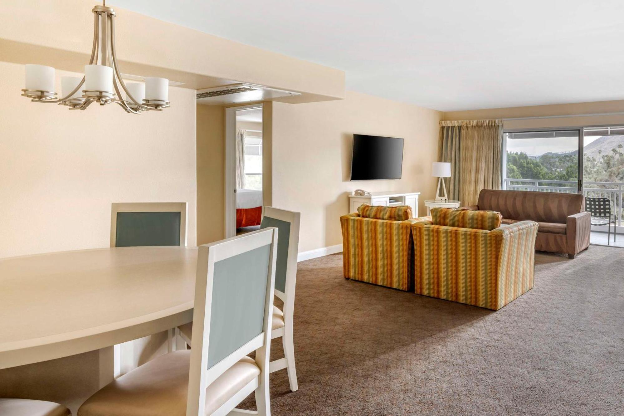Hilton Vacation Club Palm Canyon Resort