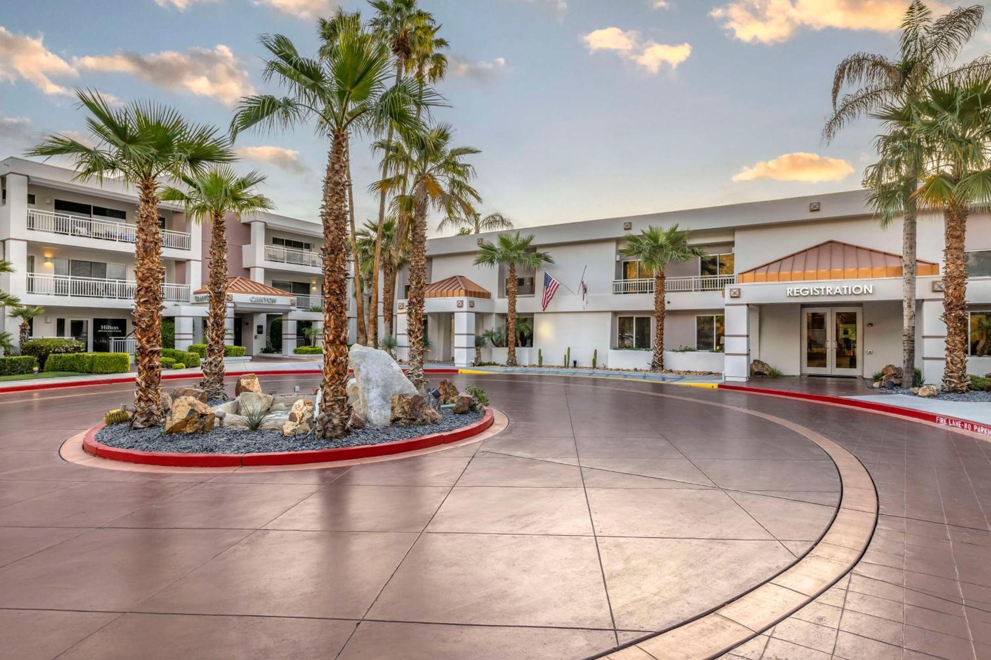 Hilton Vacation Club Palm Canyon Resort