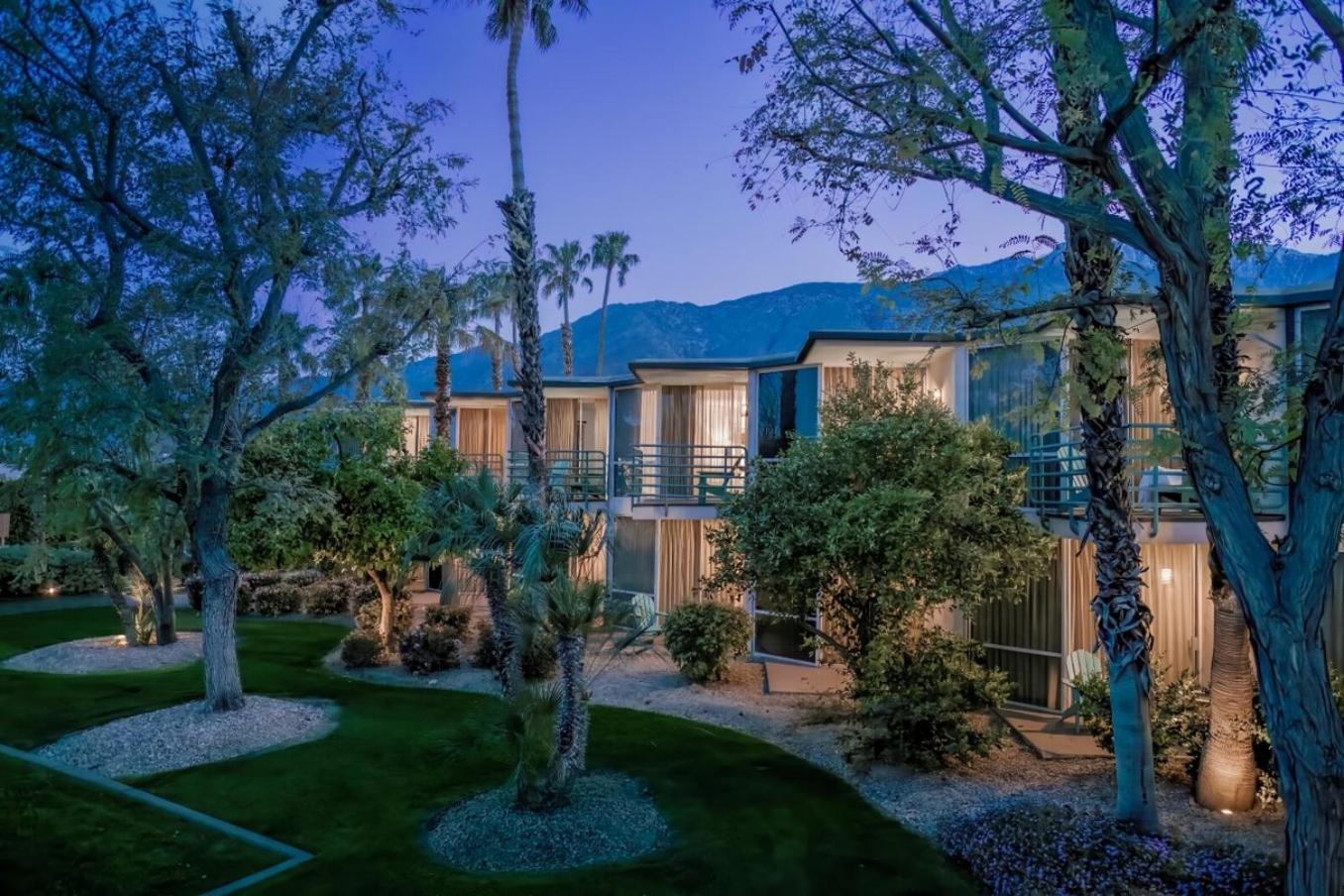 Hotel Riviera Palm Springs