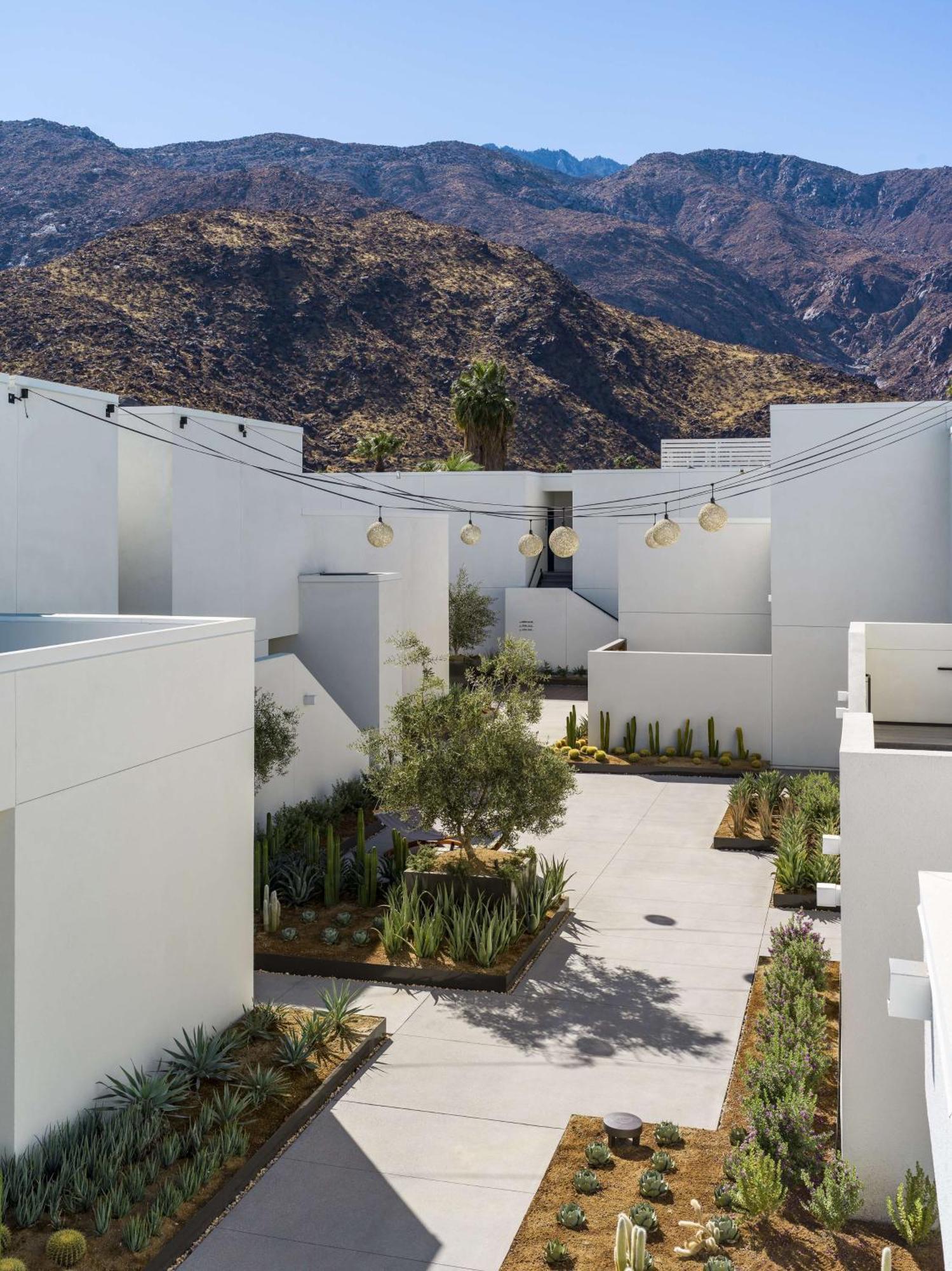Hotel Thompson Palm Springs, By Hyatt 4*