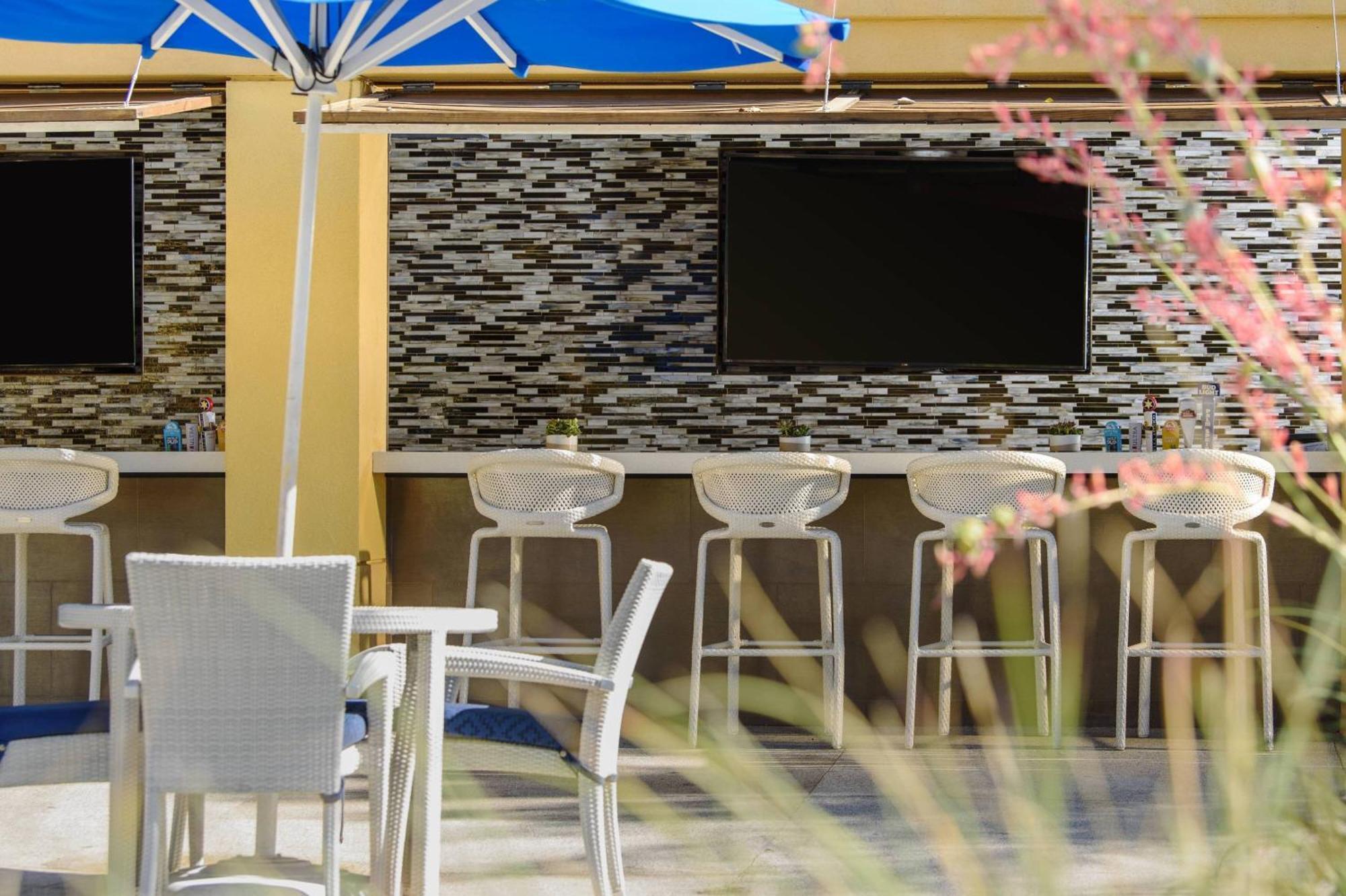 Renaissance 4* Palm Springs