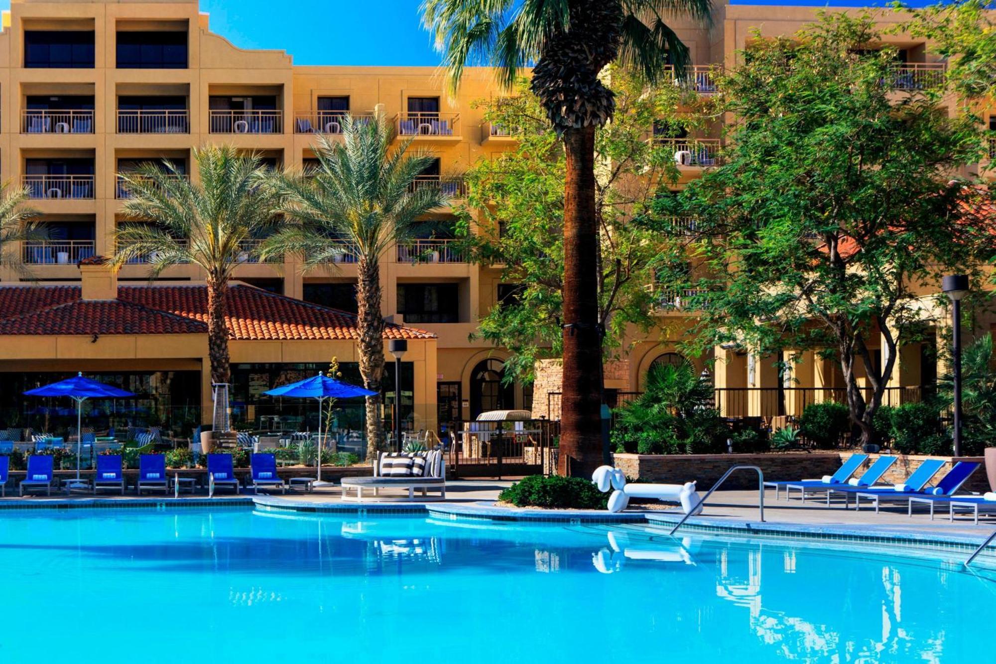 Renaissance 4* Palm Springs