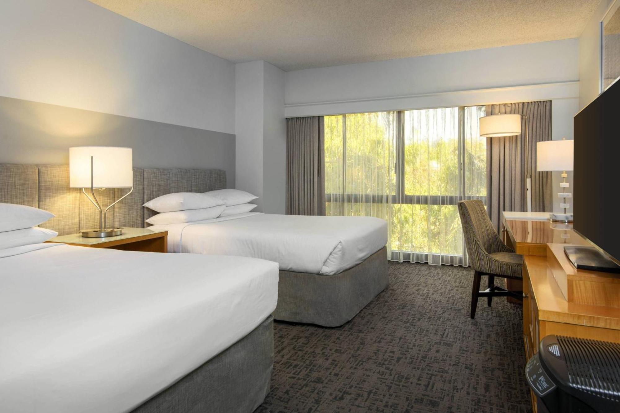 Hotel Renaissance 4*