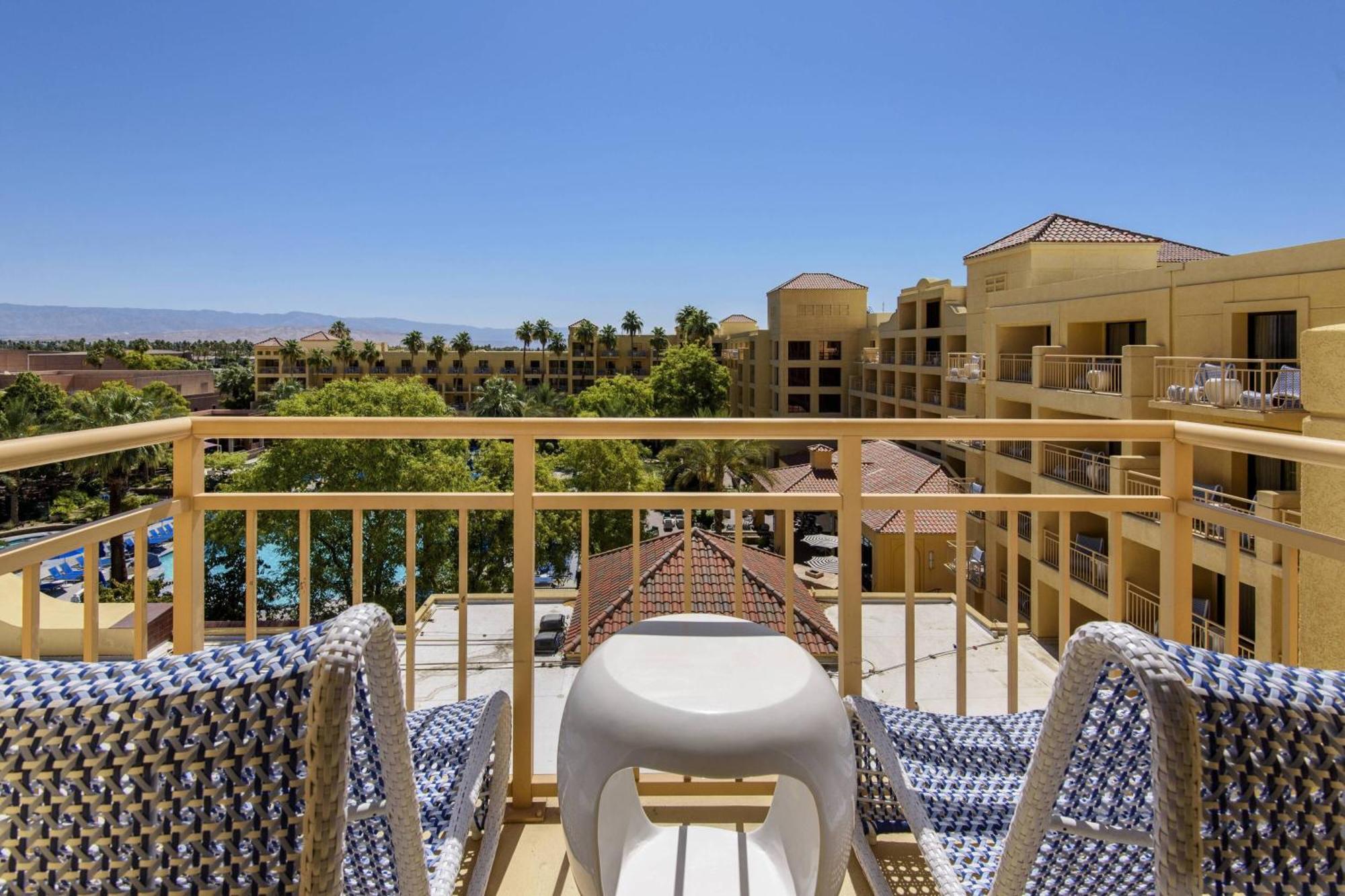 Hotel Renaissance 4*