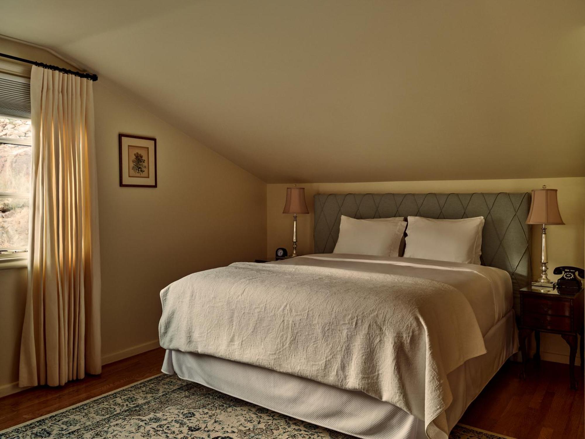 Hotel The Willows 4*